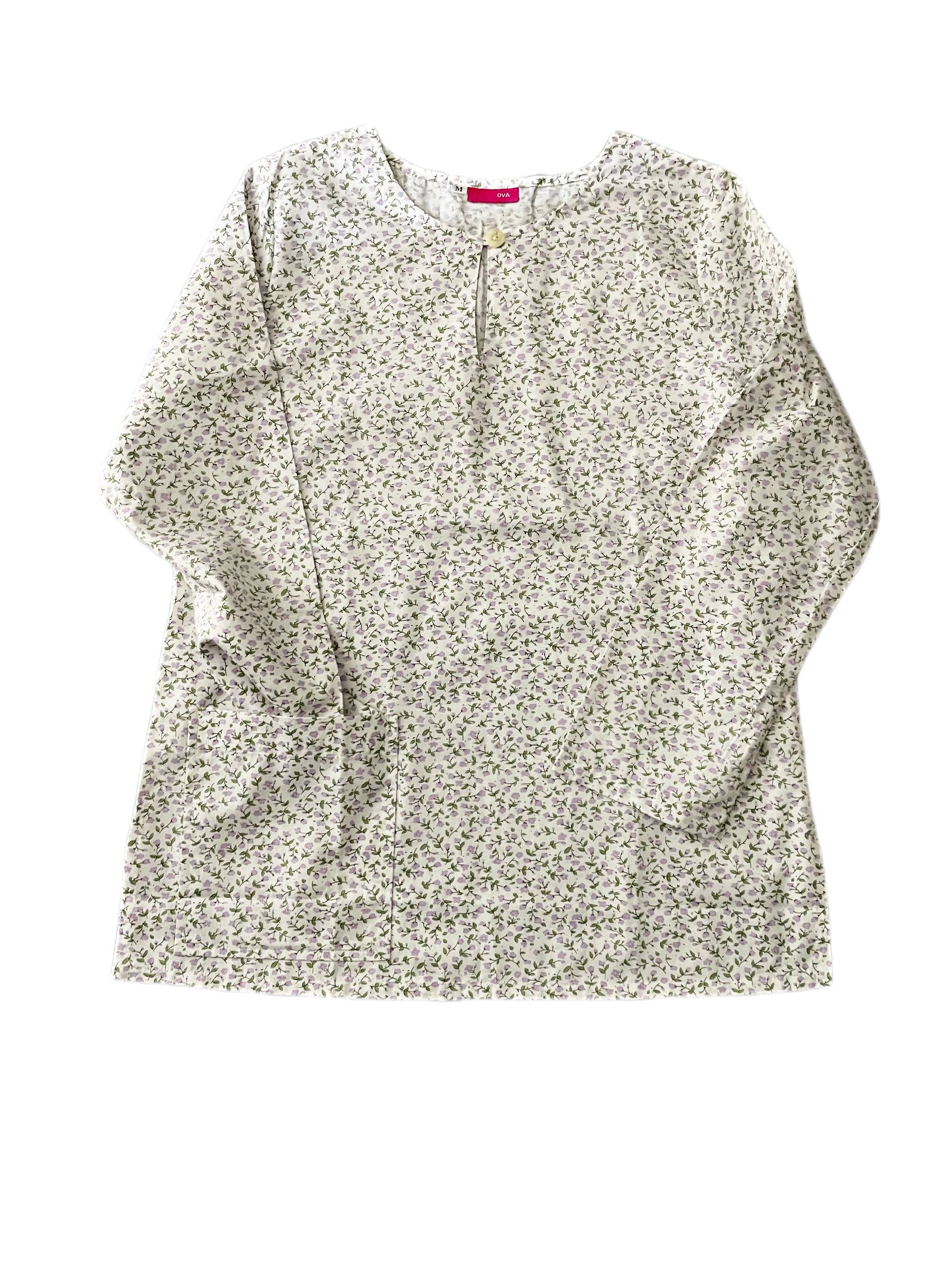 blouse in tiny florals lilac with white background